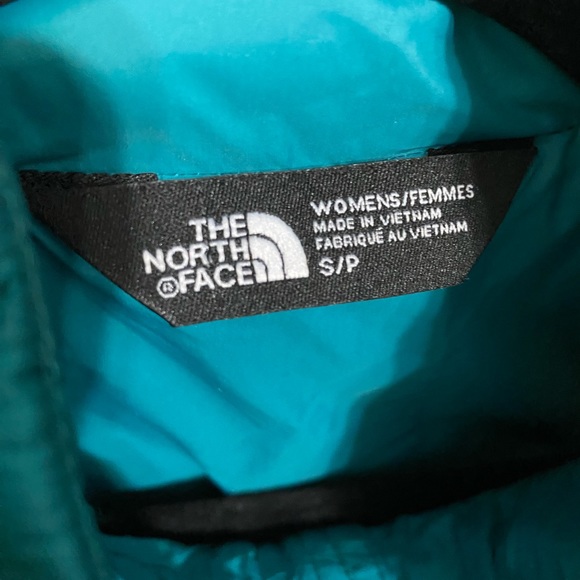 The North Face Quilted Teal Thermoball Vest - Picture 4 of 7